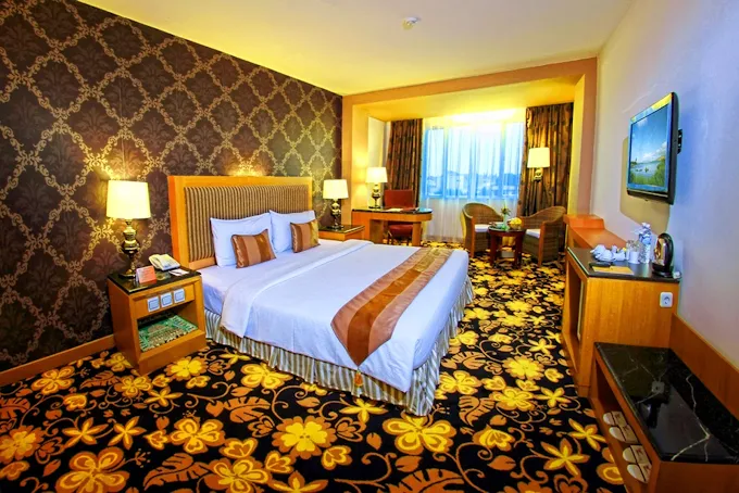 Grand Rocky Hotel