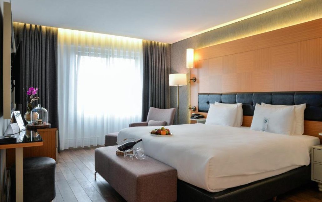 Gonen Yenibosna Hotel or similar