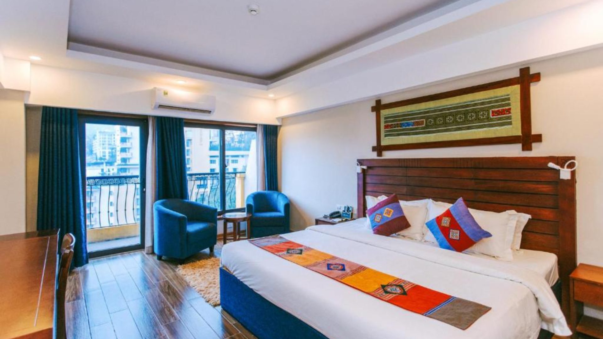 Thang Long Opera Hotel