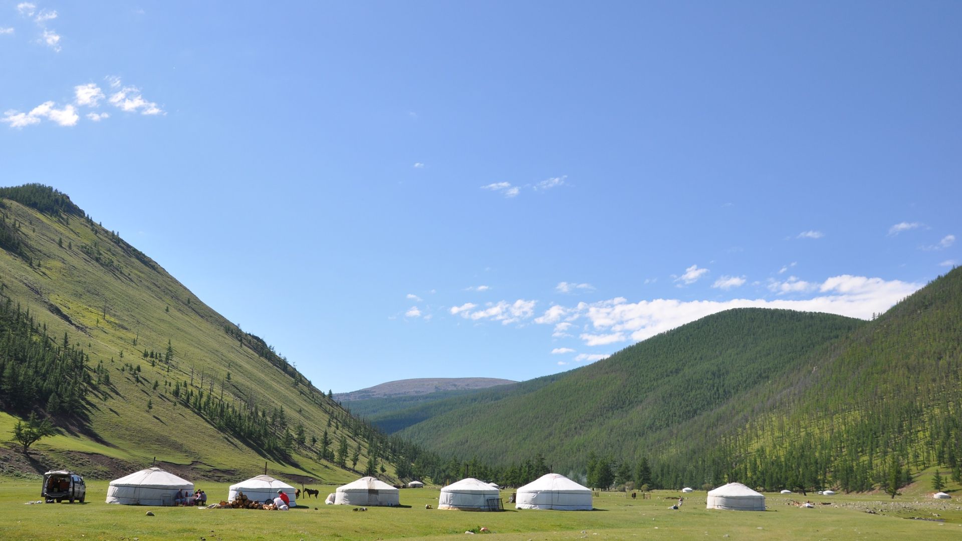  Nomadic Family Stay