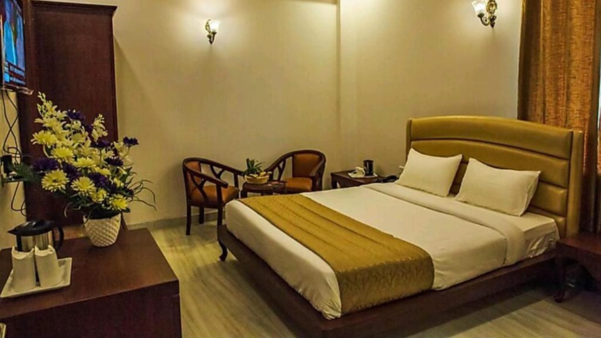 Hotel The Agra Grande