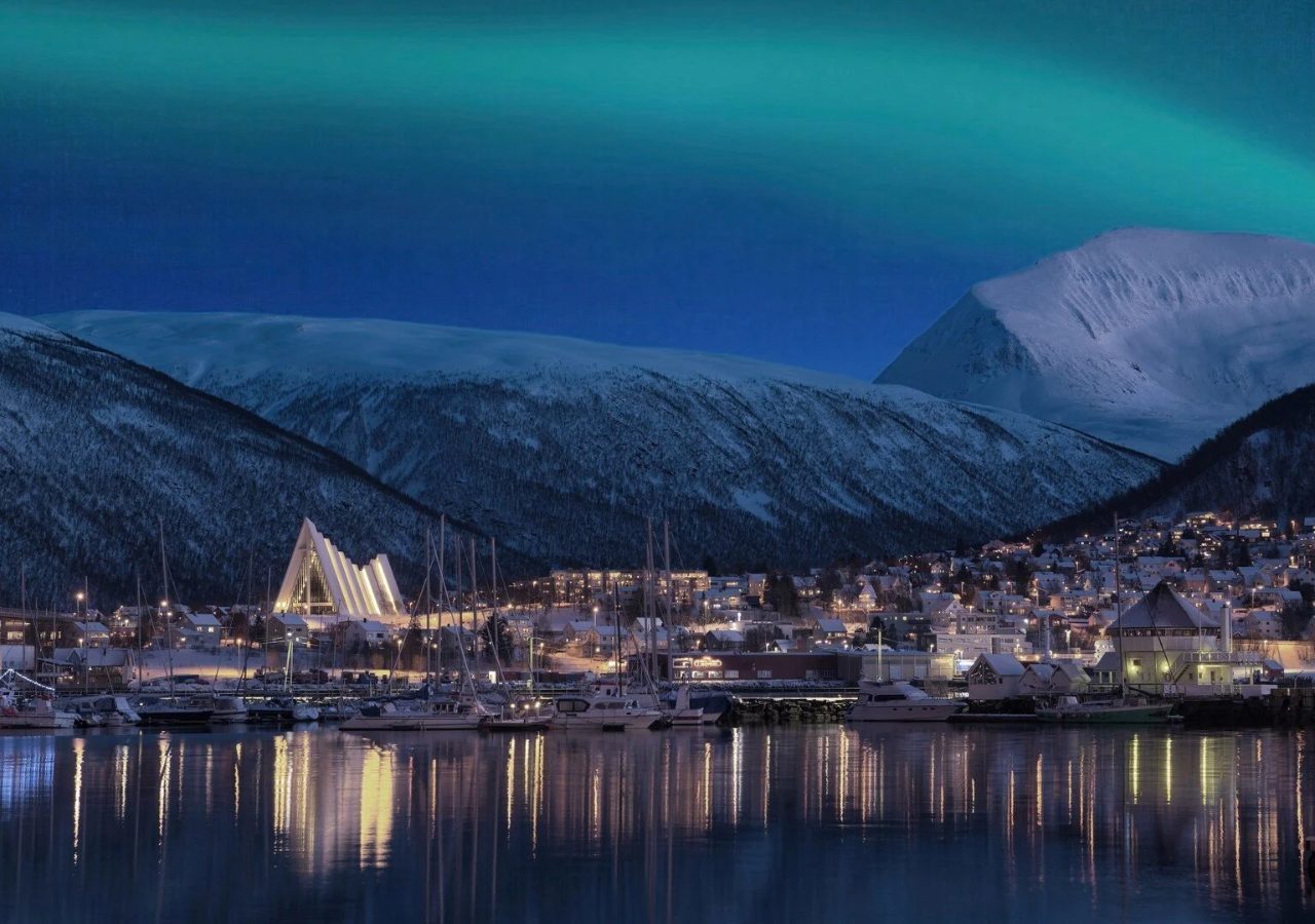 Hurtigruten : 9D8N Tromsø and the Arctic Circle (Northbound)