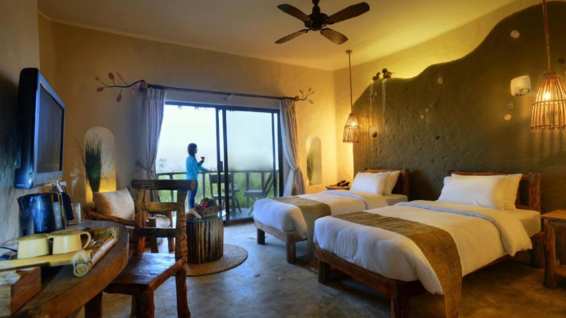 Barahi Jungle Lodge