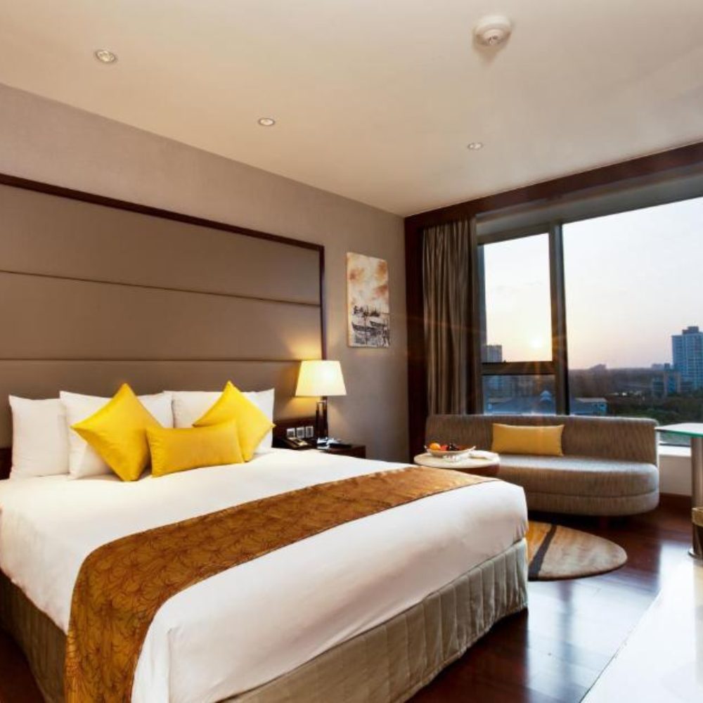 Crown Plaza