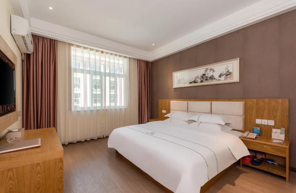 Qianshan Hotel
