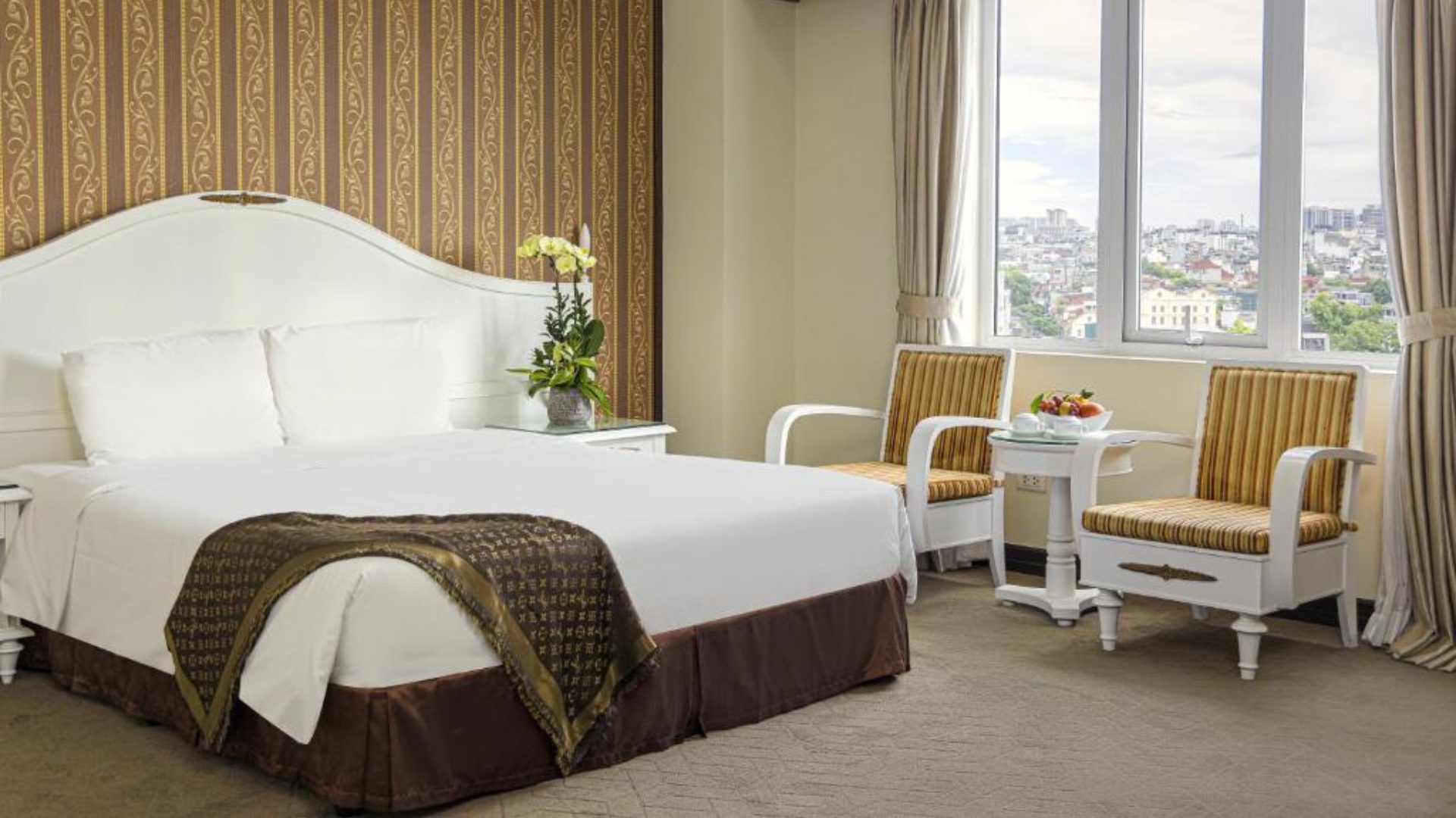 Chalcedony Hotel