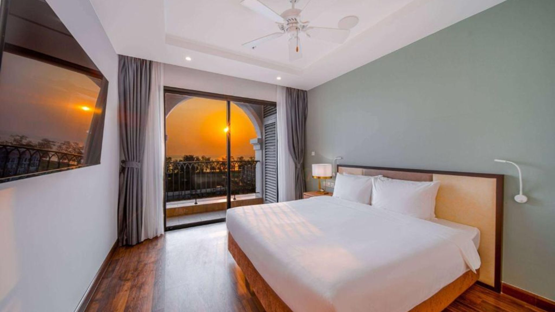Wyndham Garden Hotel 