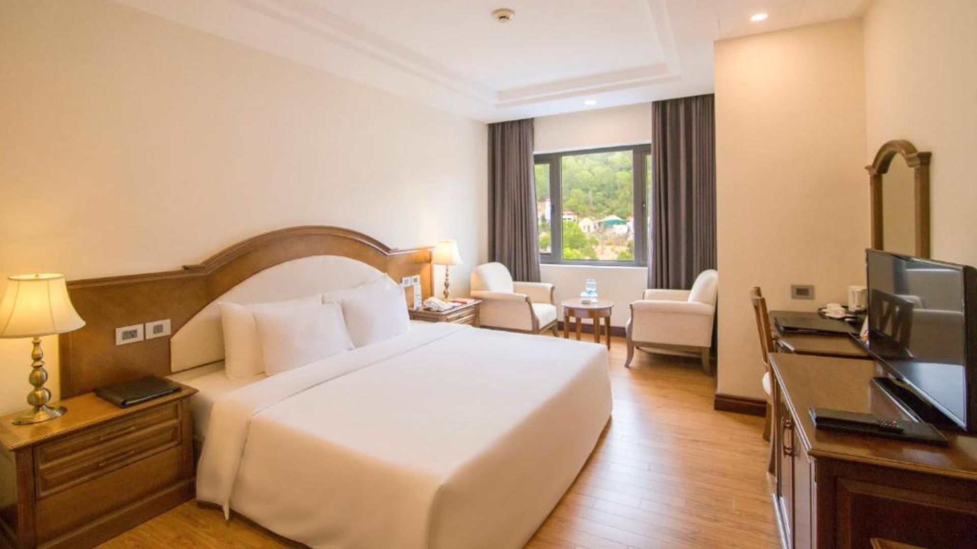 Saigon Halong Hotel