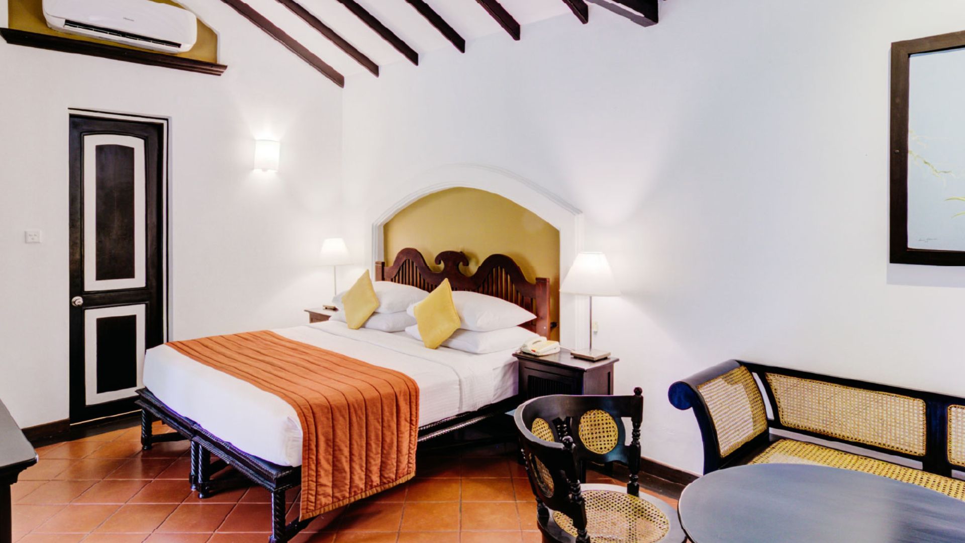 Cinnamon Lodge