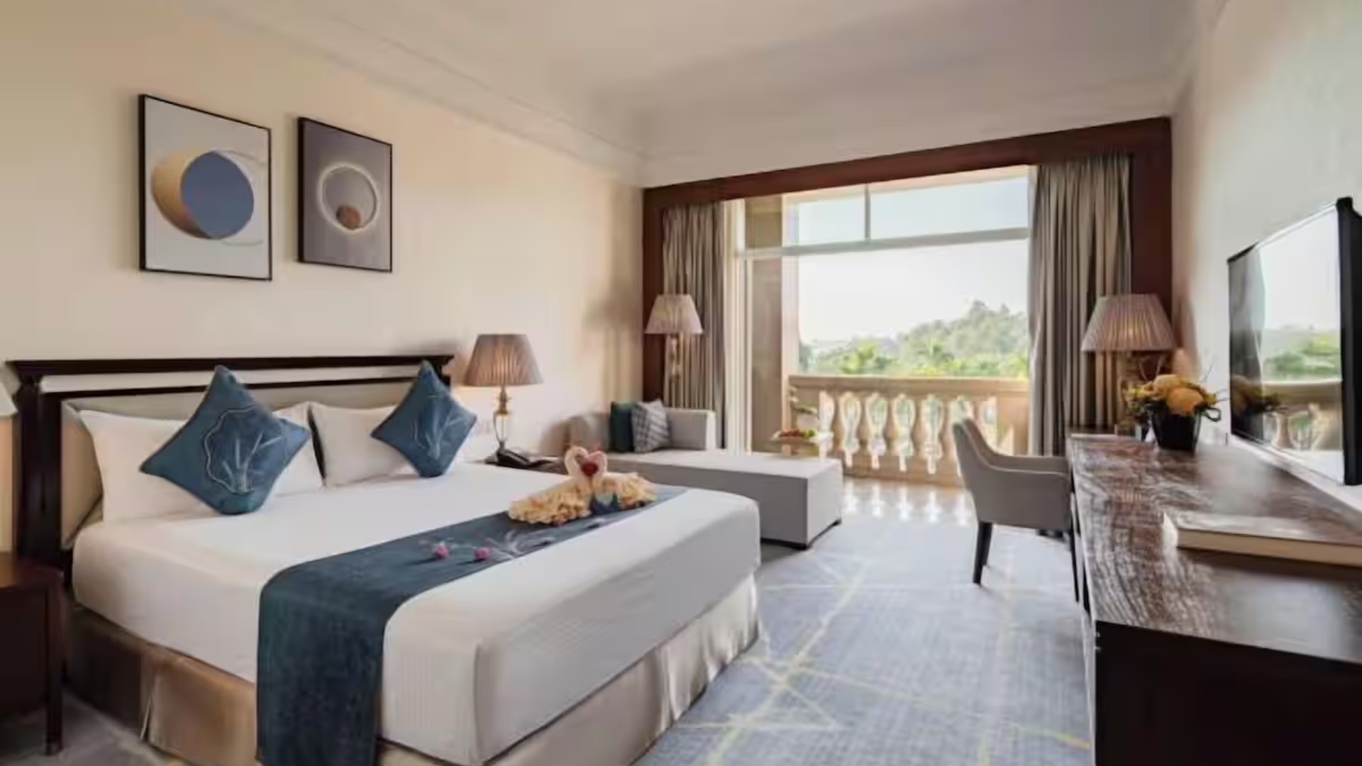 Jiujiang Fontainebleau Hotel 