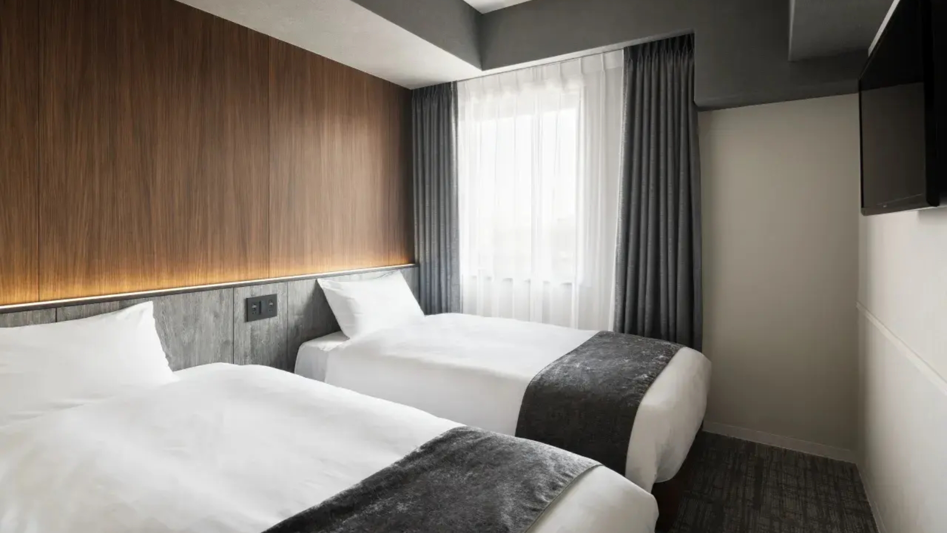 The B Osaka Hotel