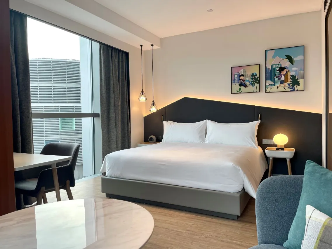 Artyzen Habitat Hotel or similar