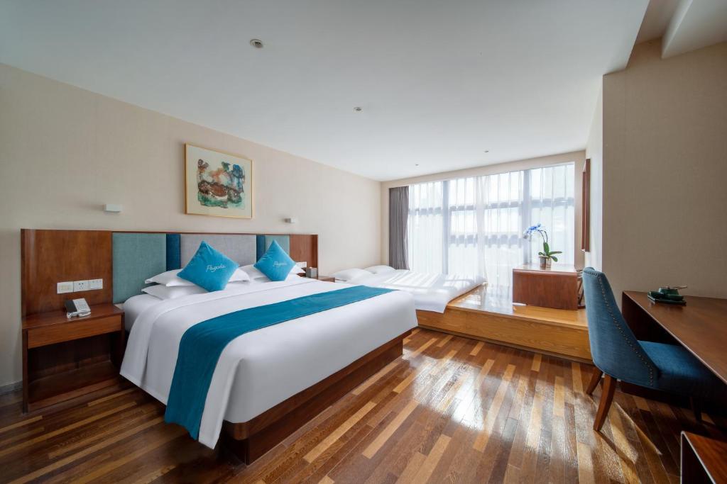 West Lake Wulin Pagoda Junting Hotel or similar