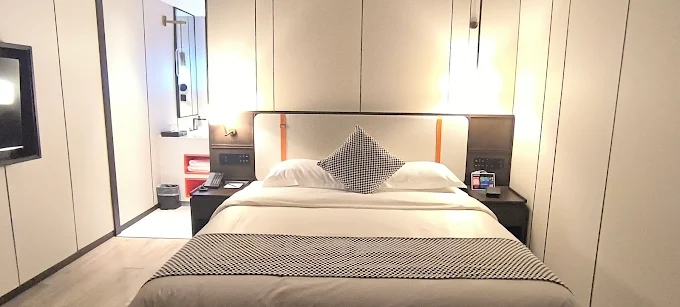 Qinghuawu International Hotel