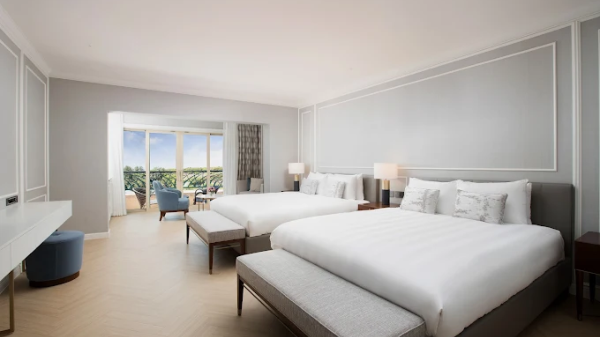 Lotte Hotel 