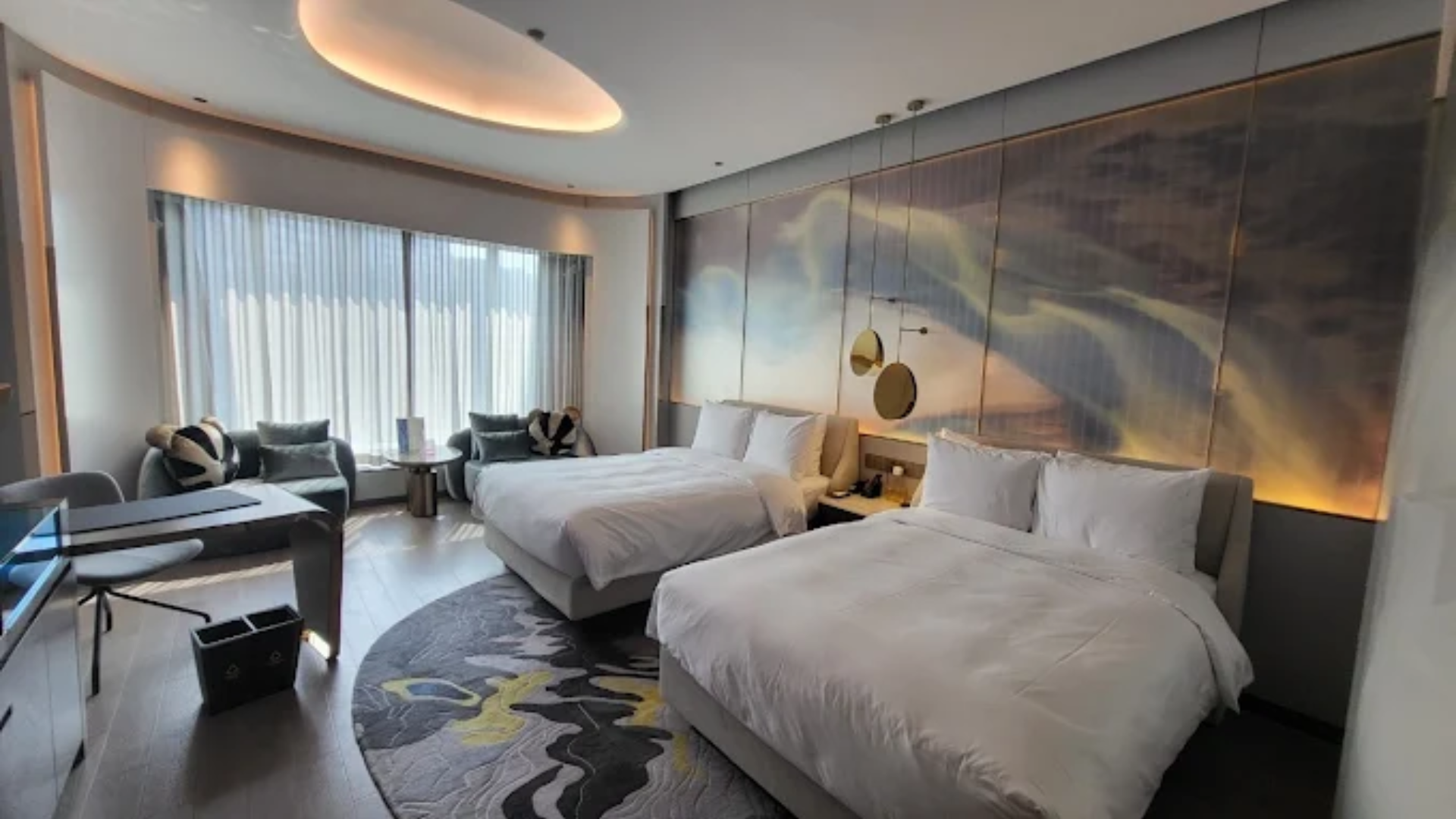 W Chengdu Hotel