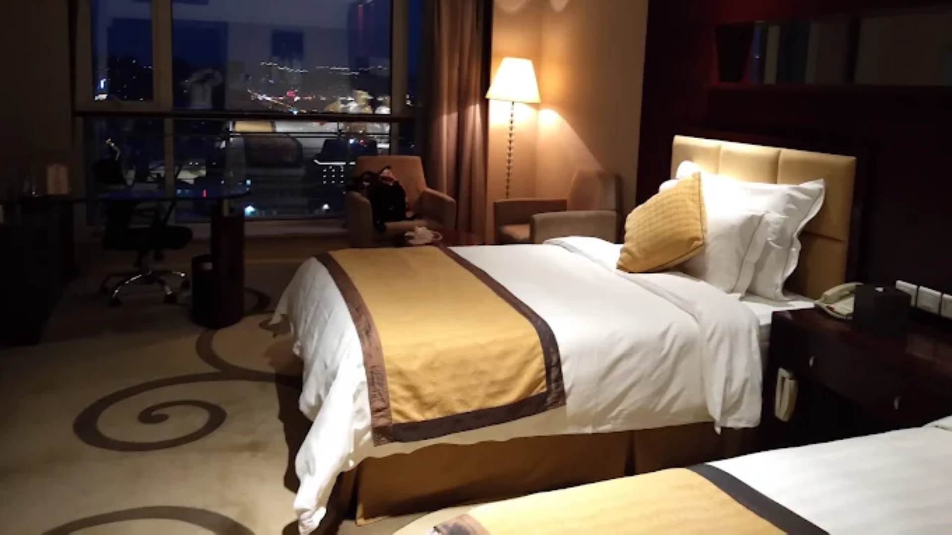 Howard Johnson Hotel