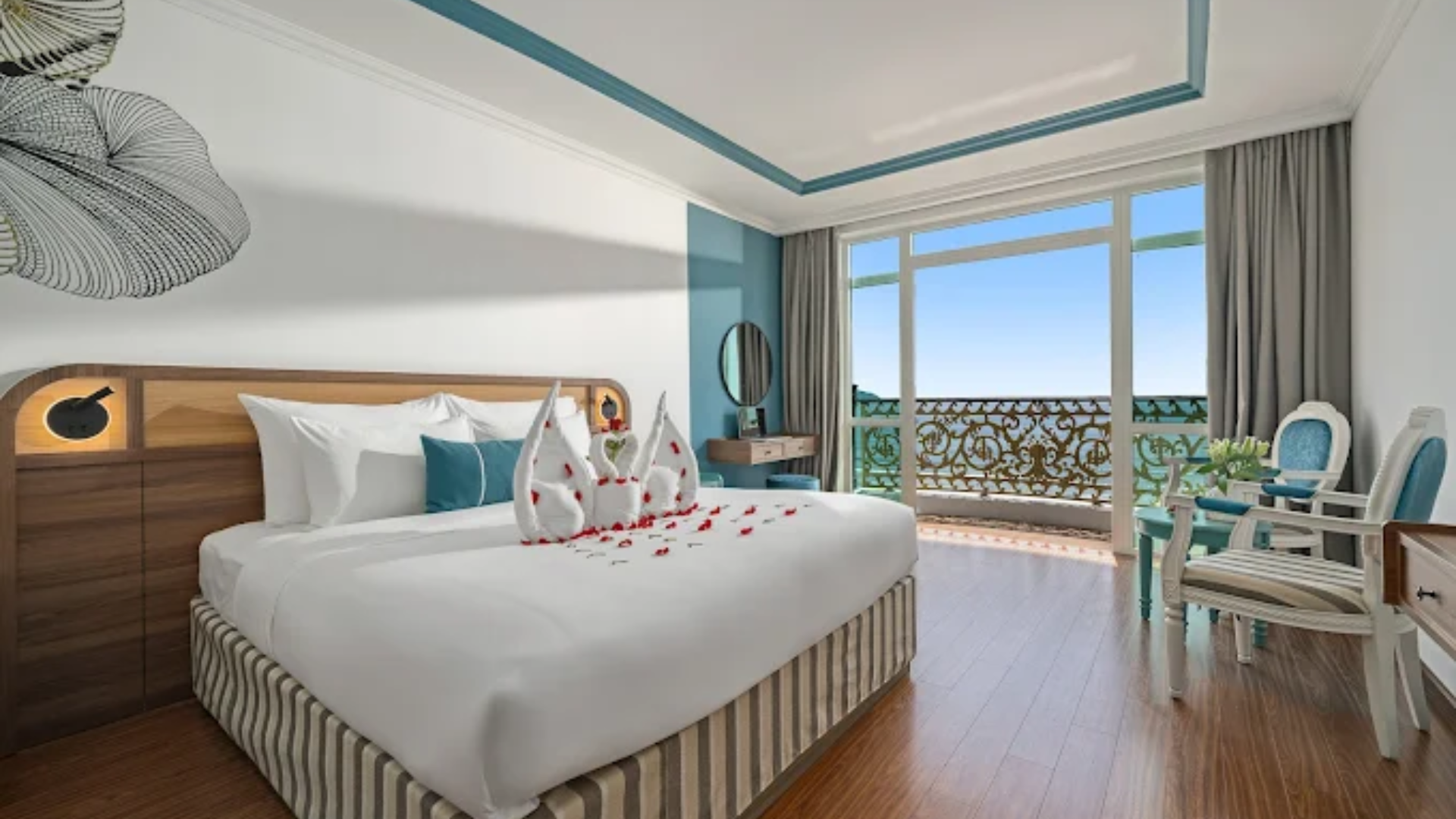 Paracel Beach Hotel