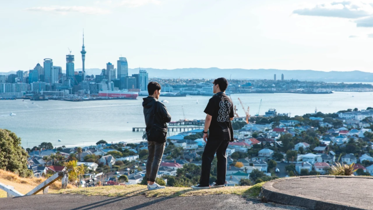 Railbookers: 8D7N Essential New Zealand