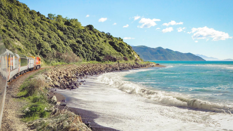Railbookers: 8D7N Essential New Zealand