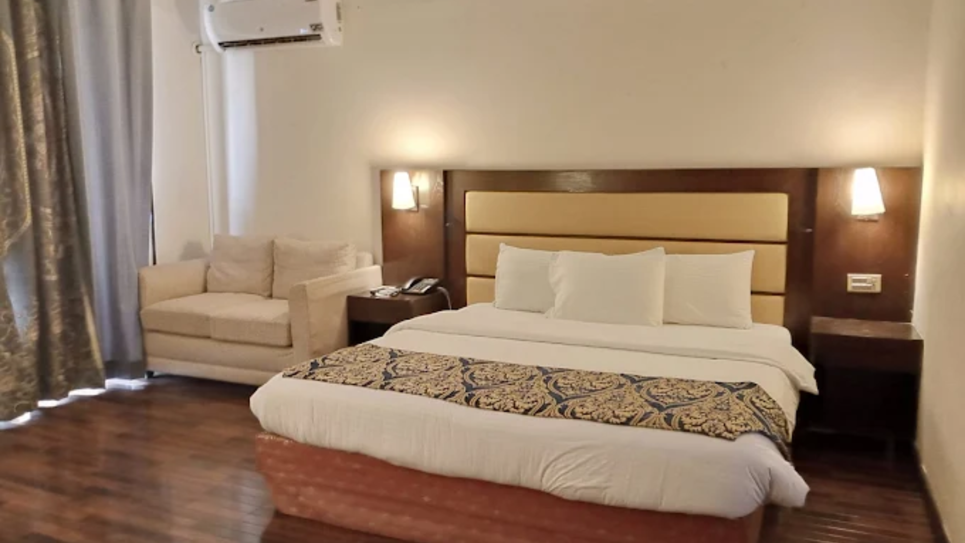 Hunza Darbar Hotel
