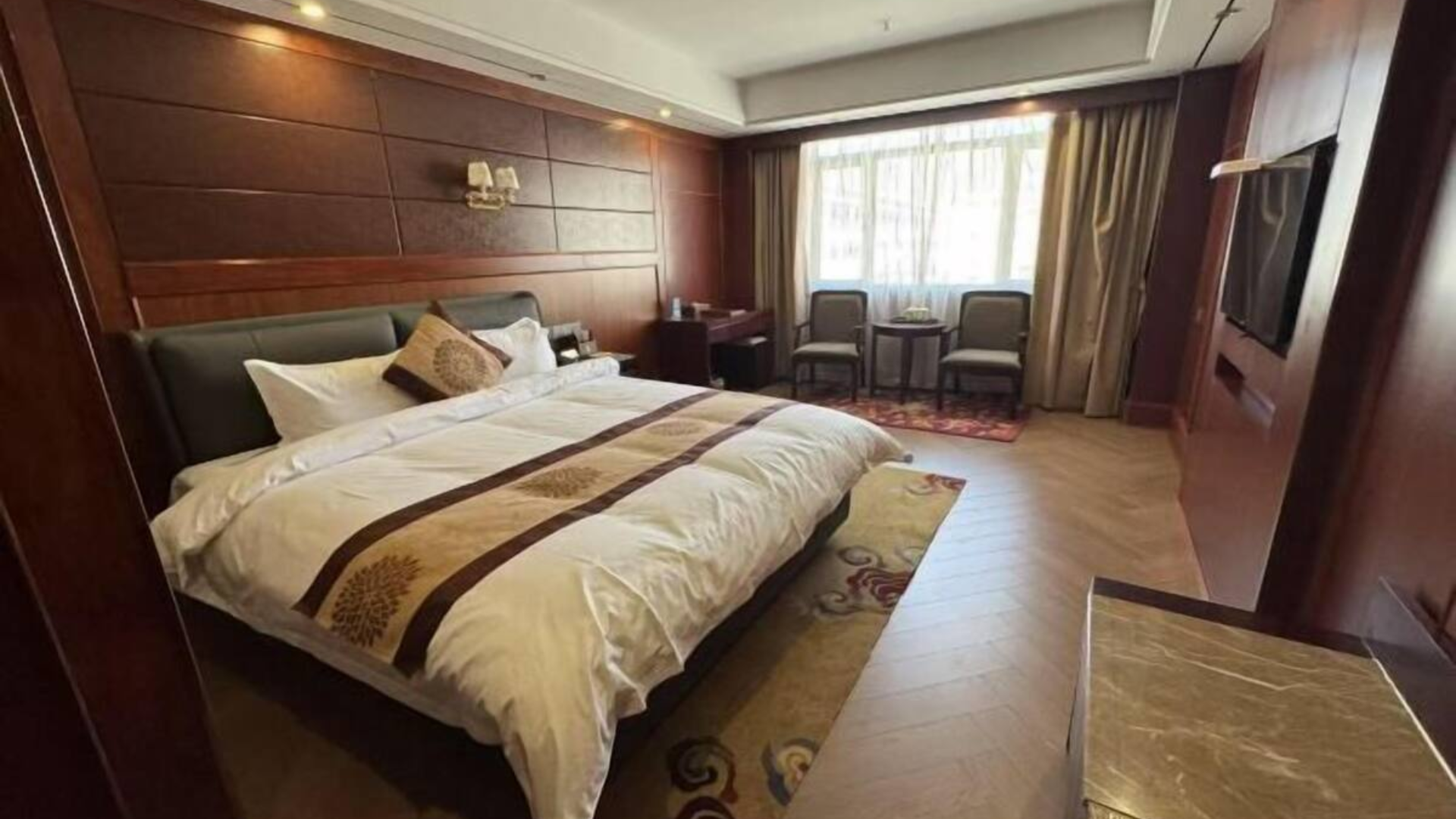 Lhasa Banak Shol Hotel