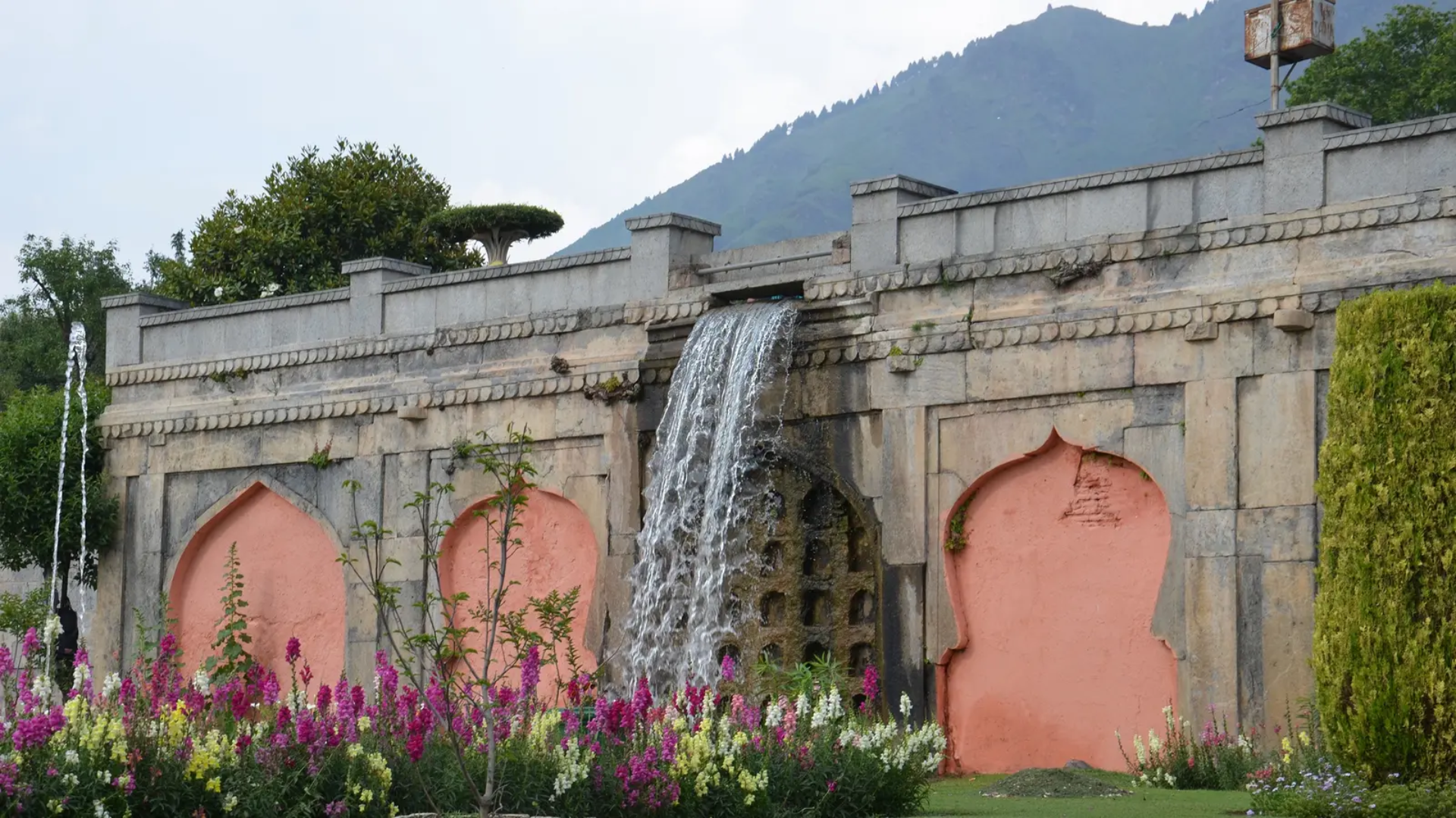 8D7N Kashmir to Ladakh: Houseboats & Himalayan Roads (AHAL)