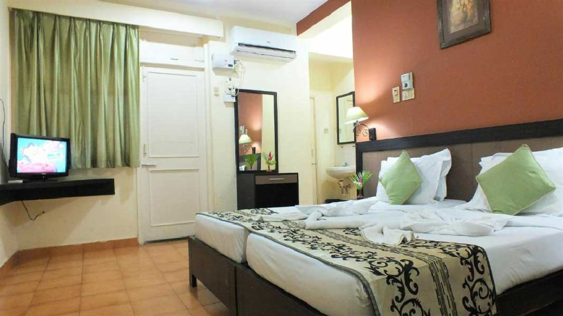 Alor Holiday Resort