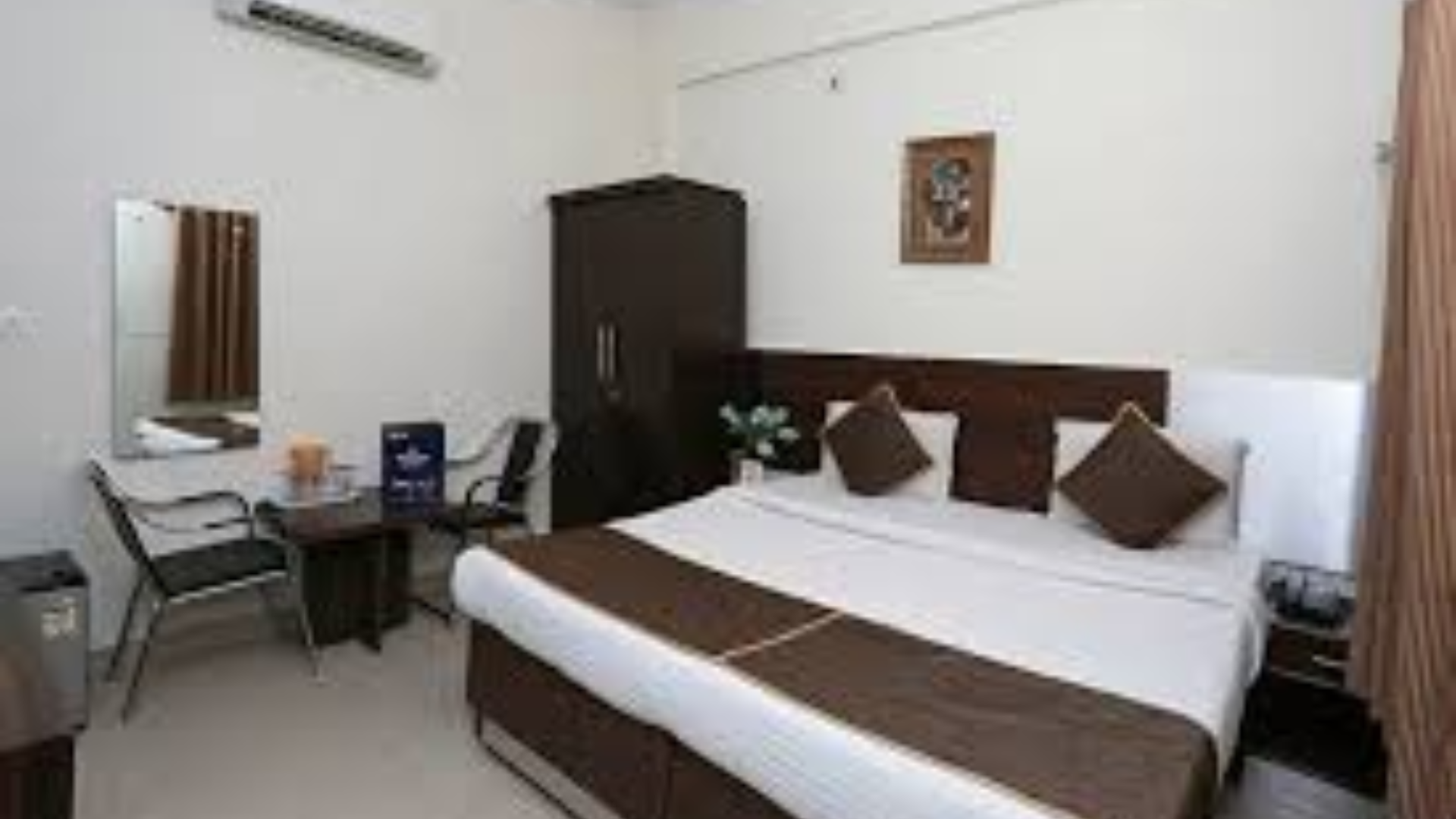 Hotel Anand Villa