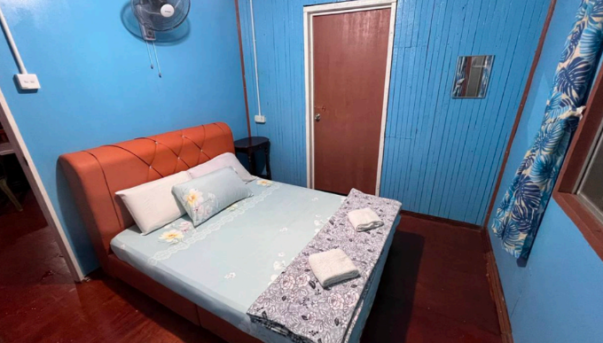 D'Danau Homestay (or similar)
