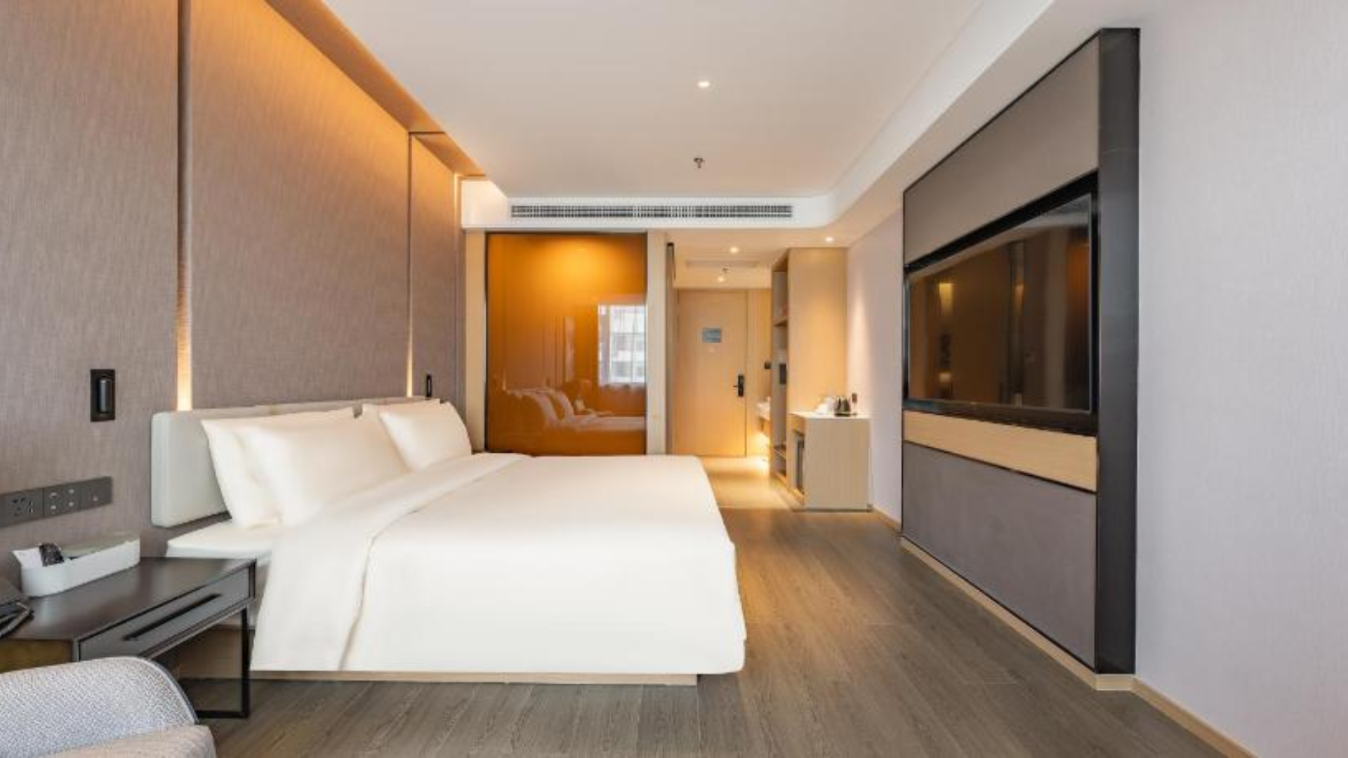 HuaYi Eastern Hotel