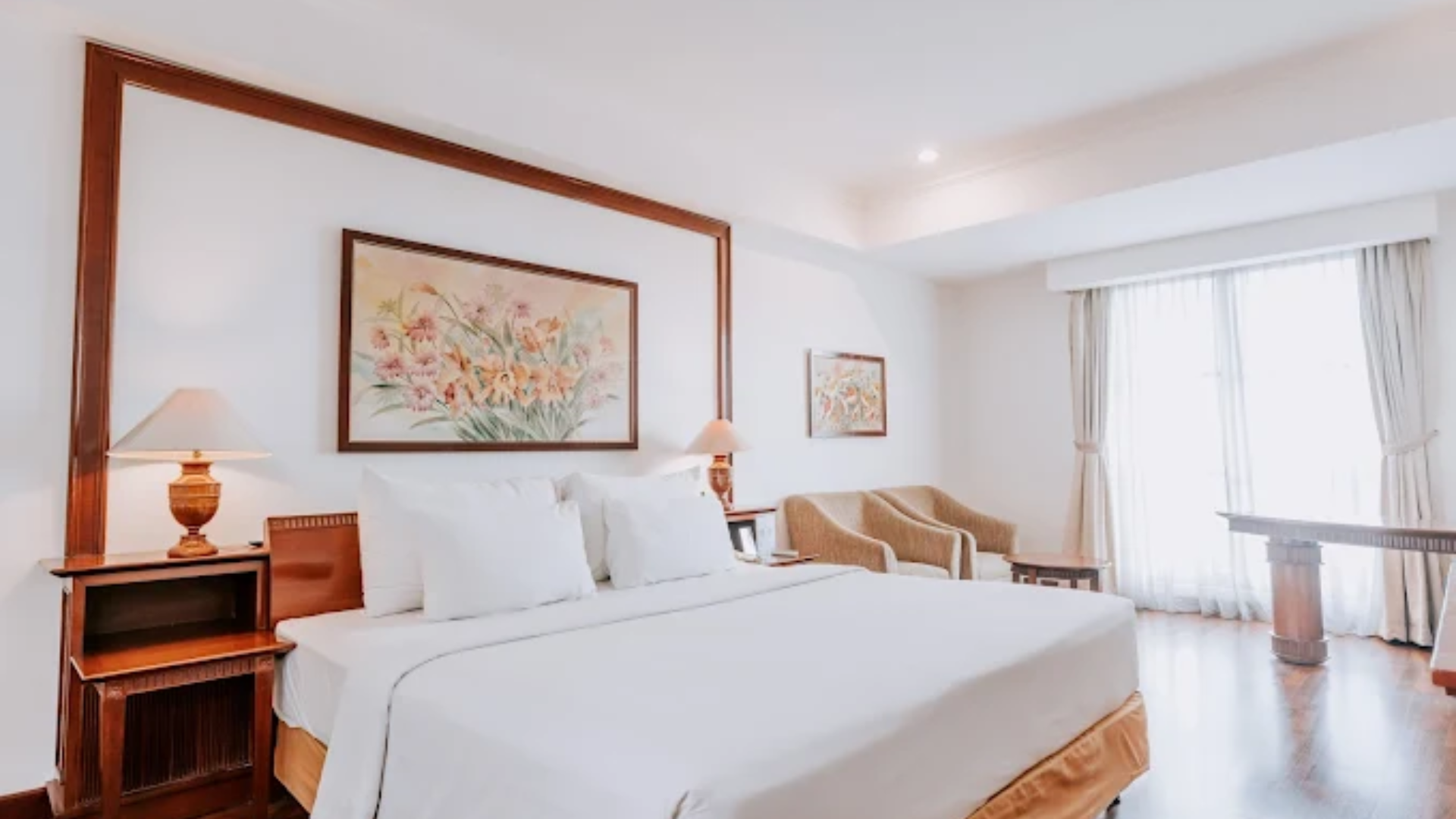 Arion Suite Hotel