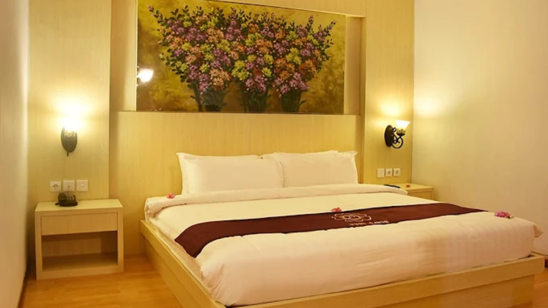 Puri Saron Hotel Senggigi Beach