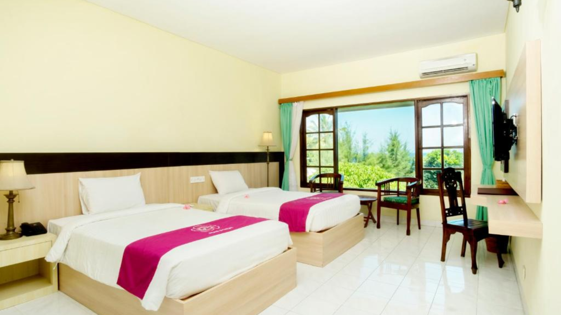 Puri Saron Hotel Senggigi Beach