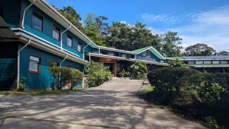 12D11N Signature: Costa Rica’s Tortuguero, Arenal & Cloud Forests