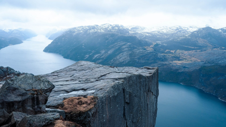 Railbookers: 10D9N Signature – Norwegian Fjord Adventure