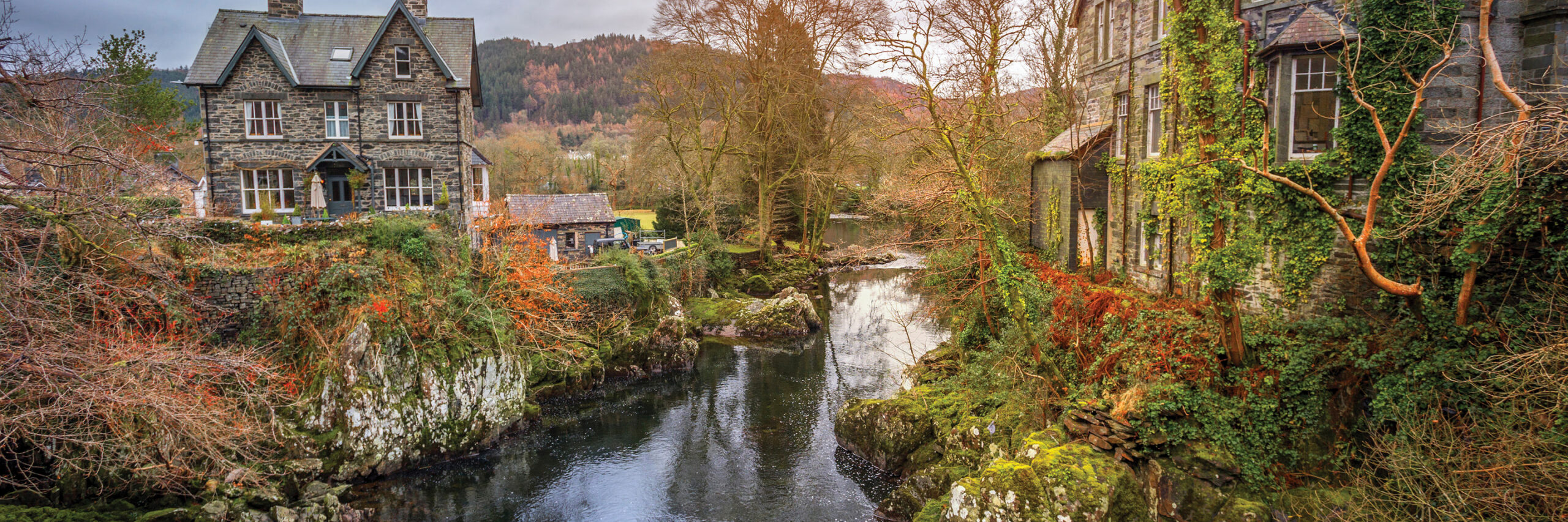 7D6N Welsh Escape With London (KAWX)
